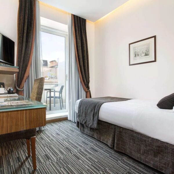 Yeganehtours.com_Best_Western_Plus_Universo_Hotel_Rome_07
