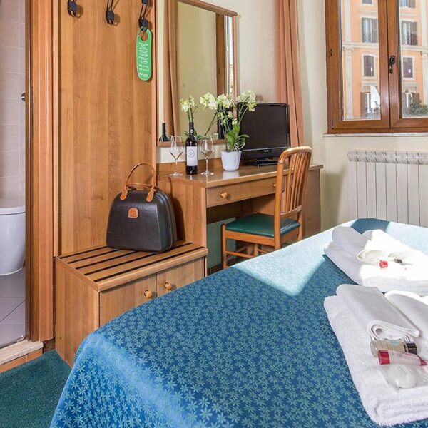 Yeganehtours.com_Trastevere_Hotel_Rome_05