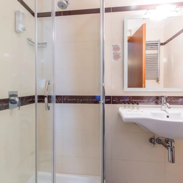 Yeganehtours.com_Trastevere_Hotel_Rome_14