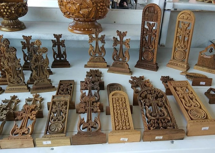 Yeganehtours.com_khatchkar_Armenien_Souvenirs_01 خاچکار از بهترین سوغات ارمنستان 2