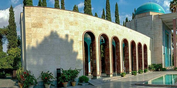 Yeganehtours.com_Calendar_06_Ordibehesht روز 6 اردیبهشت