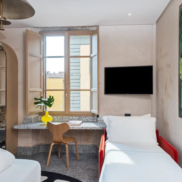 Yeganehtours.com_Calimala_Hotel_Florence_01