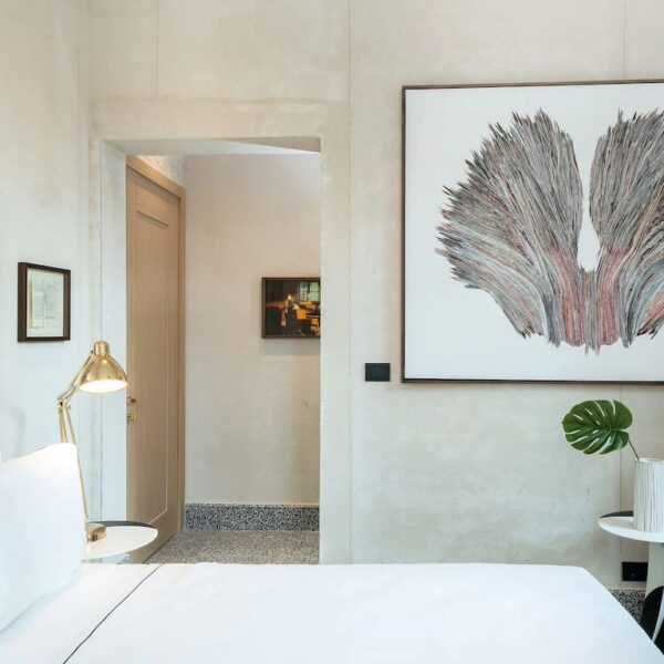 Yeganehtours.com_Calimala_Hotel_Florence_09