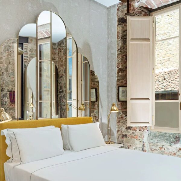 Yeganehtours.com_Calimala_Hotel_Florence_10