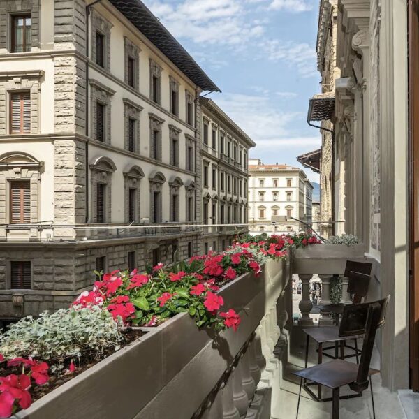 Yeganehtours.com_Calimala_Hotel_Florence_19
