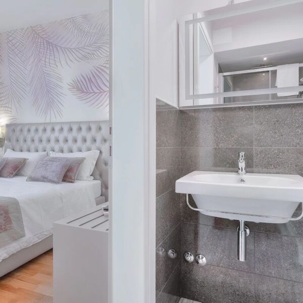 Yeganehtours.com_Cosmos_Hotel_Florence_01