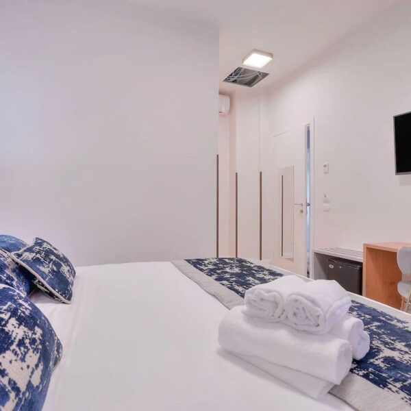 Yeganehtours.com_Cosmos_Hotel_Florence_04