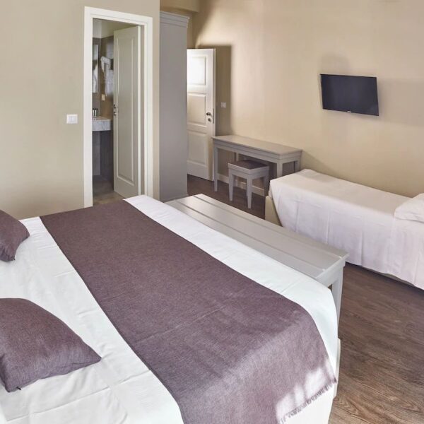 Yeganehtours.com_Dedo_Boutique_Hotel_Florence_11