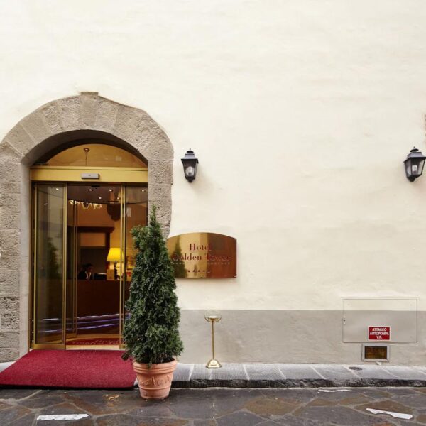 Yeganehtours.com_Golden_Tower_Hotel_Florence_Main هتل گلدن تاور فلورانس