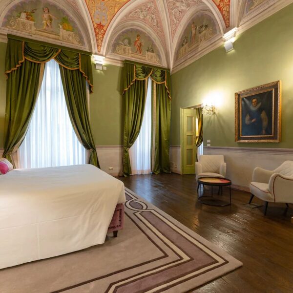 Yeganehtours.com_Grand_Hotel_Cavour_Florence_01