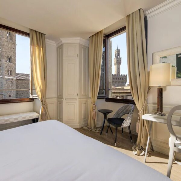 Yeganehtours.com_Grand_Hotel_Cavour_Florence_02