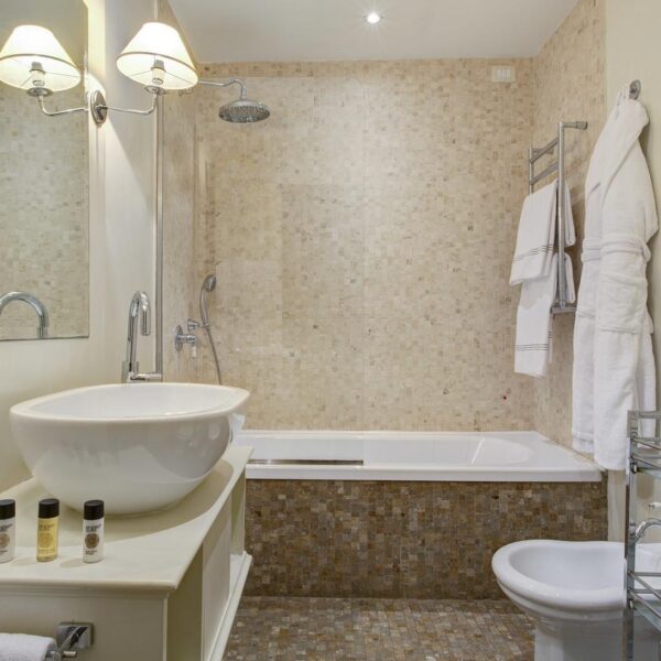 Yeganehtours.com_Grand_Hotel_Cavour_Florence_16