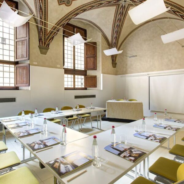 Yeganehtours.com_Grand_Hotel_Cavour_Florence_21