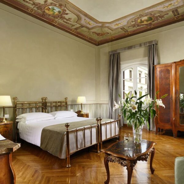 Yeganehtours.com_Pendini_Hotel_Florence_02