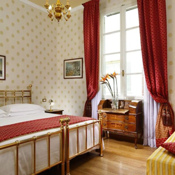 Yeganehtours.com_Pendini_Hotel_Florence_03