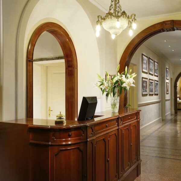 Yeganehtours.com_Pendini_Hotel_Florence_10