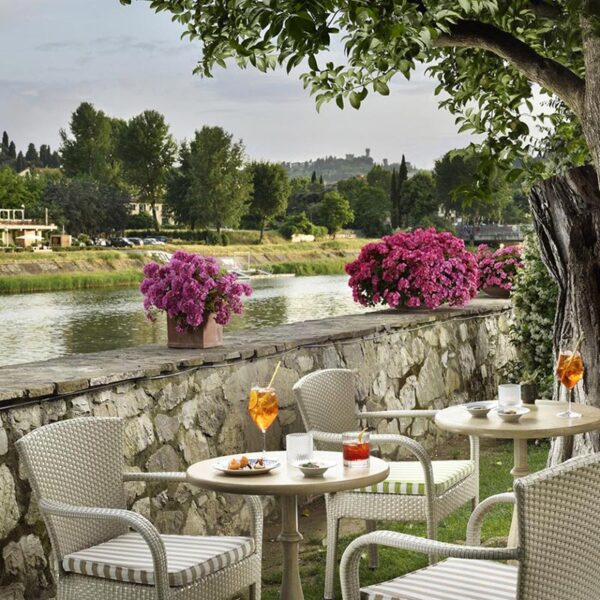 Yeganehtours.com_Ville_Sullarno_Hotel_Florence_Main هتل ویله سولارنو فلورانس