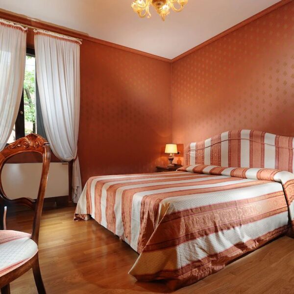 Yeganehtours.com_Abbazia_Hotel_Venice_05