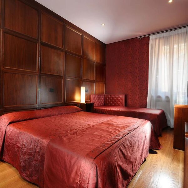 Yeganehtours.com_Abbazia_Hotel_Venice_06