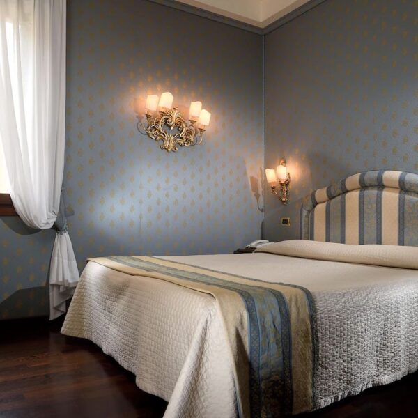 Yeganehtours.com_Abbazia_Hotel_Venice_16