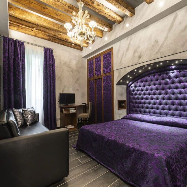 Yeganehtours.com_Abbazia_Hotel_Venice_17