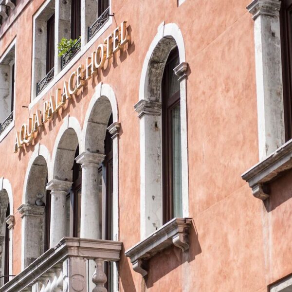 Yeganehtours.com_Aqua_Palace_Hotel_Venice_10
