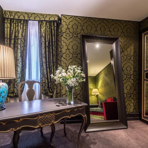 Yeganehtours.com_Aqua_Palace_Hotel_Venice_13
