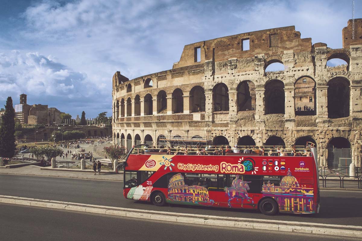 اتوبوس های گردشگری در رم