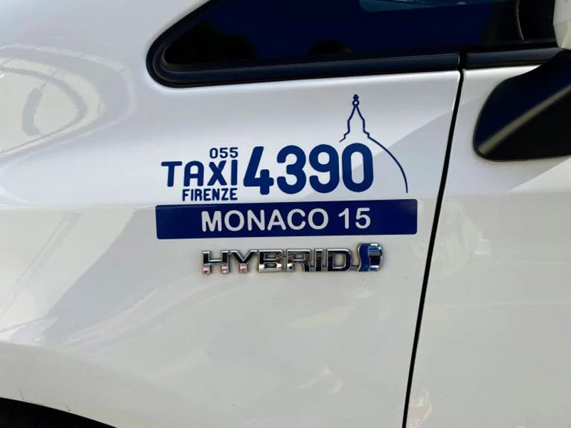 تاکسی های رسمی و مجوز دار در فلورانس