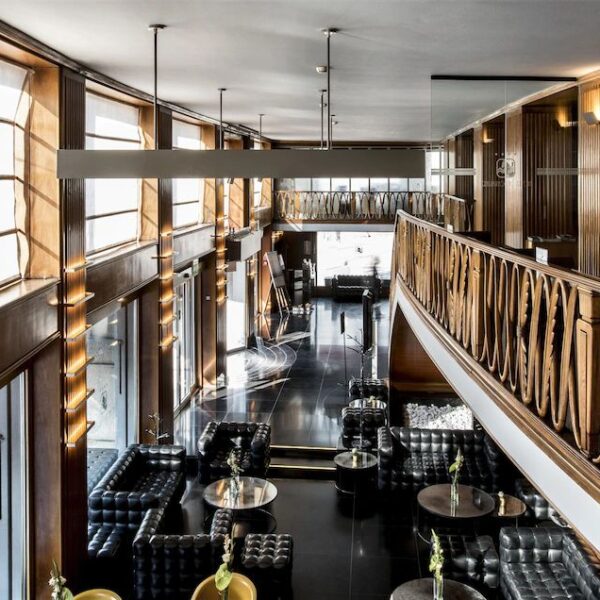 Yeganehtours.com_Cavalieri_Hotel_Milan_01