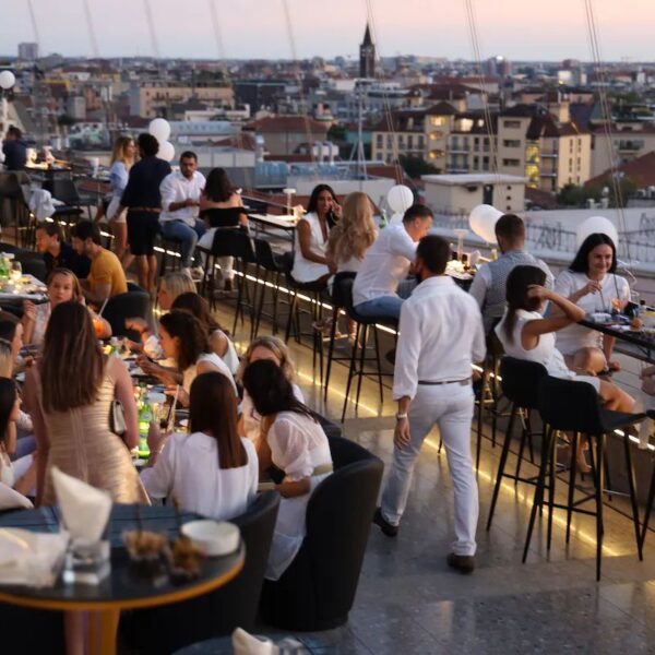 Yeganehtours.com_Cavalieri_Hotel_Milan_16
