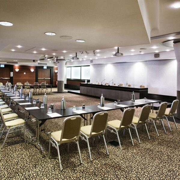 Yeganehtours.com_Cavalieri_Hotel_Milan_21