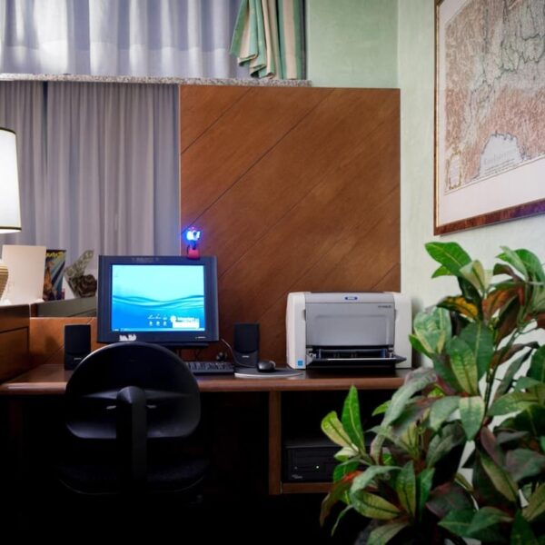 Yeganehtours.com_Flora_Hotel_Milan_04 هتل فلورا میلان - اتاق ها - عکس شماره 10