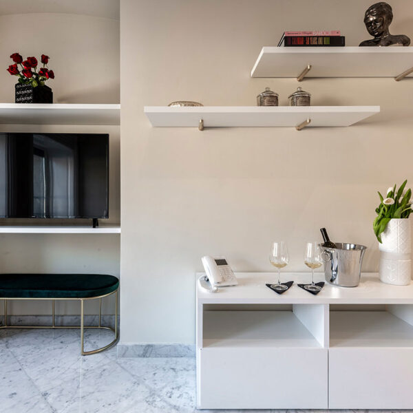 Yeganehtours.com_Imperiale_Suites_Hotel_Milan_14