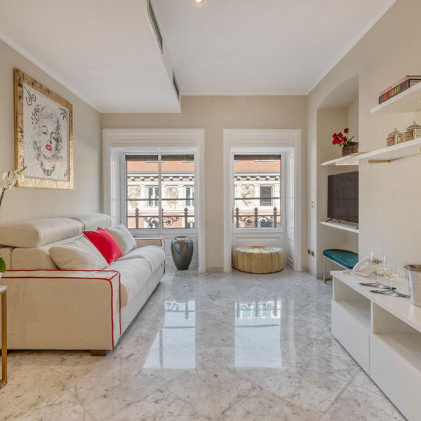 Yeganehtours.com_Imperiale_Suites_Hotel_Milan_15
