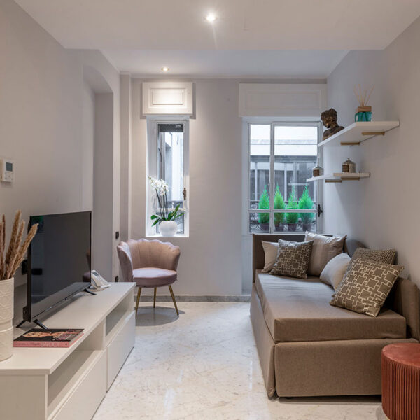 Yeganehtours.com_Imperiale_Suites_Hotel_Milan_16