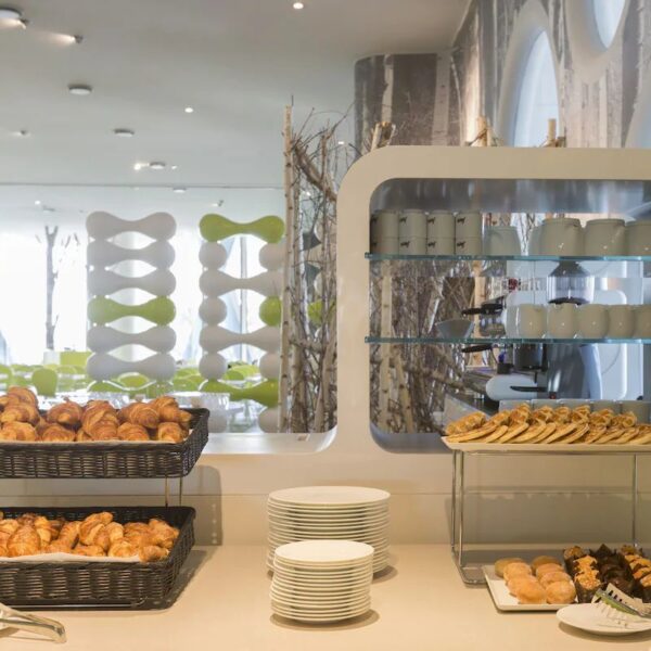 Yeganehtours.com_Voco_Hotel_Milan_12