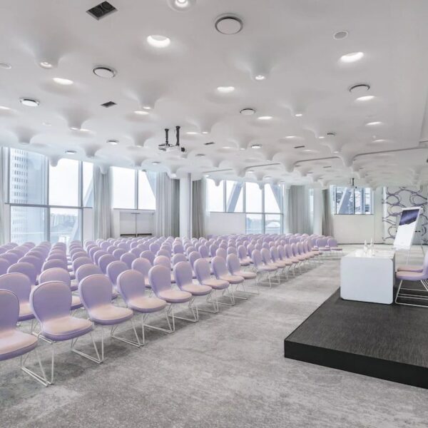 Yeganehtours.com_Voco_Hotel_Milan_13