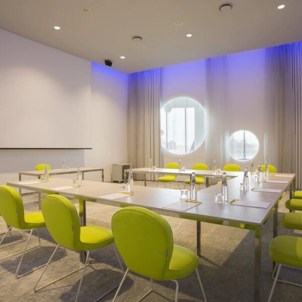 Yeganehtours.com_Voco_Hotel_Milan_19