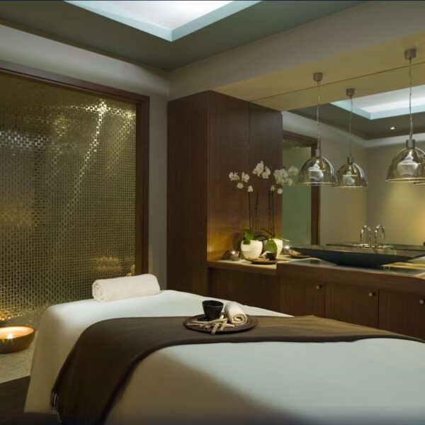 Yeganehtours.com_Grand_Hyatt_Hotel_Istanbul_17