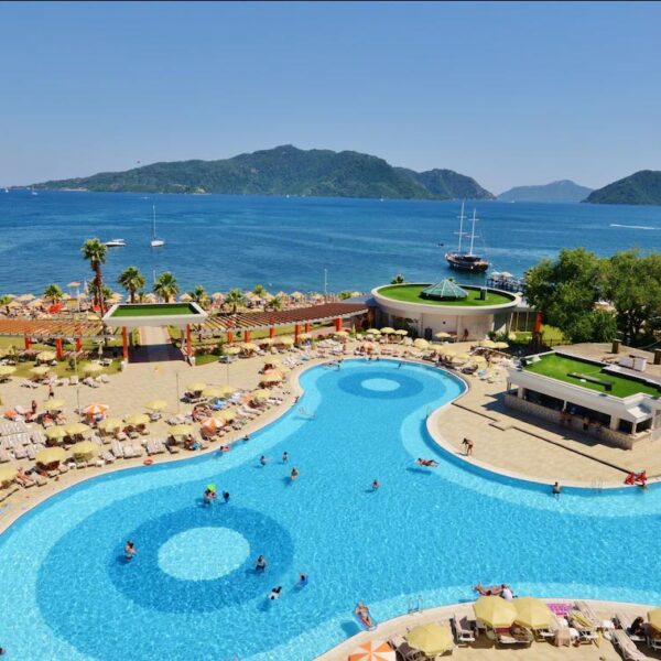 Yeganehtours.com_Green_Nature_Diamond_Marmaris_10