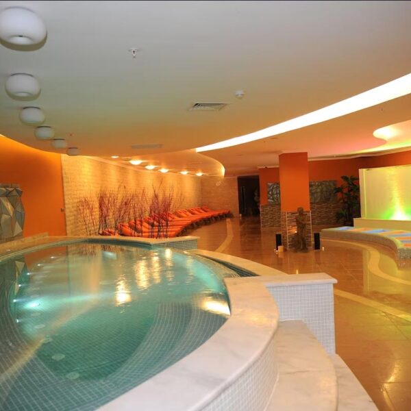 Yeganehtours.com_Green_Nature_Diamond_Marmaris_17