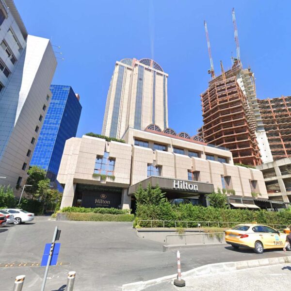 Yeganehtours.com_Hilton_Maslak_Hotel_Istanbul_Main هتل هیلتون ماسلاک استانبول - Hilton Maslak Istanbul Hotel