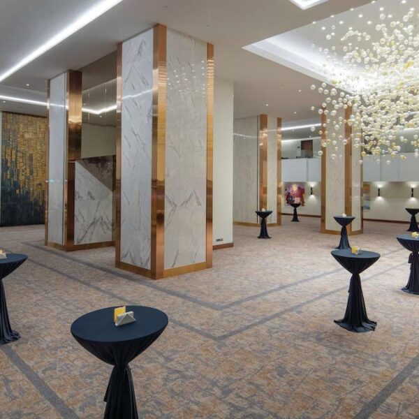 Yeganehtours.com_Hilton_Maslak_Istanbul_Hotel_05