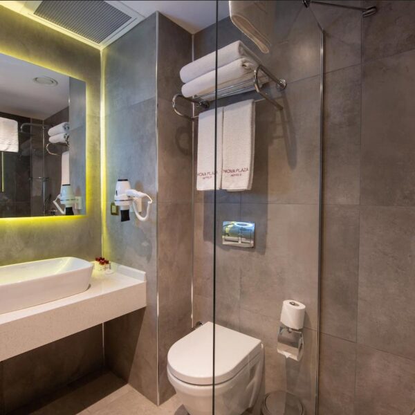 Yeganehtours.com_Nova_Plaza_Crystal_Hotel_Istanbul_05