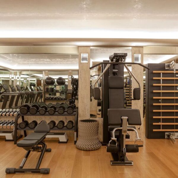Yeganehtours.com_Park_Hyatt_Hotel_Milan_17