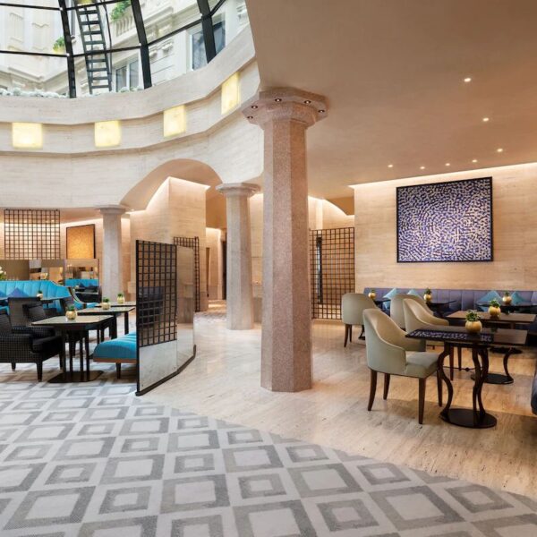 Yeganehtours.com_Park_Hyatt_Hotel_Milan_19