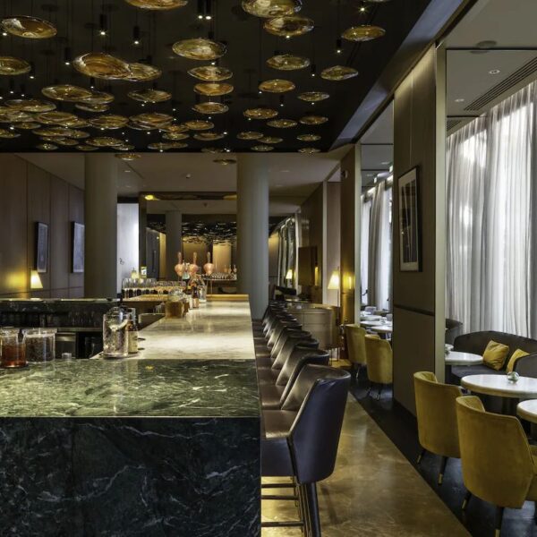 Yeganehtours.com_Park_Hyatt_Hotel_Milan_25