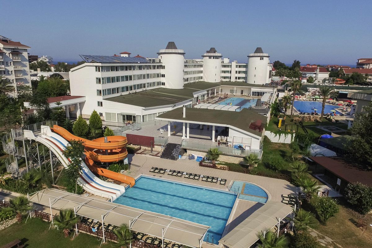 Yeganehtours.com_Royal_Towers_Kiris_Kemer_Antalya_Main هتل رویال تاورز کیریش کمر آنتالیا - Royal Towers Kiris Kemer Antalya