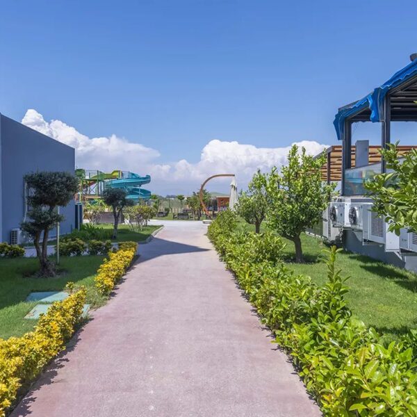 Yeganehtours.com_Royal_Towers_Lara_Antalya_23